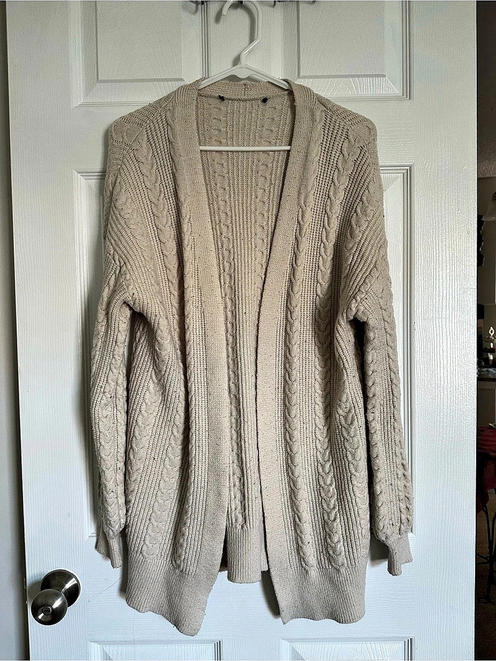 Chunky oversized Cable Knit open Cardigan in Cream